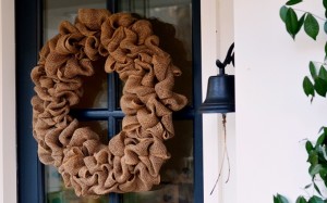 Add fall texture with a burlap wreath (with step-by-step instructions) - Redeem Your Ground | RYGblog.com