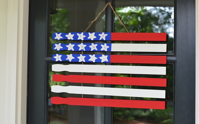DIY American Flag Door Hanger - Redeem Your Ground | RYGblog.com