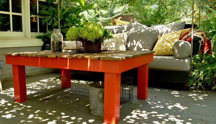 DIY Pallet Board Coffee Table - Redeem Your Ground | RYGblog.com