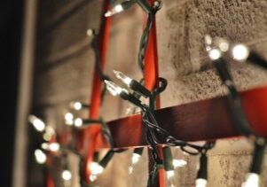 How to Make a Lighted Christmas Star - Redeem Your Ground | RYGblog.com